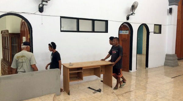 Tampak foto akthivitas salah satu kantor yang baru di tempati oleh dinas/badan OPD baru