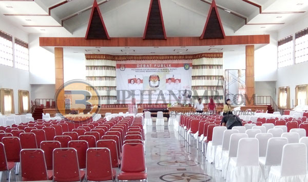 Situasi Gedung Yadika Center untuk persiapan Debat Calon