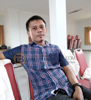 Rully Halaa Komisioner KPUD Bolmong