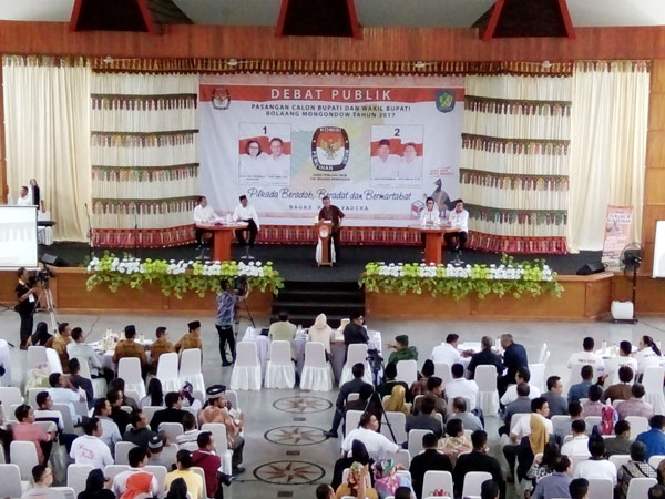 Suasana debat paslon KPUD Bolmong tahap I