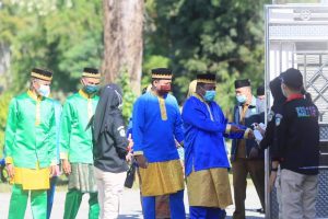 Potret saat tamu akan memasuki area pelaksanaan prosesi adat Mopohabaru